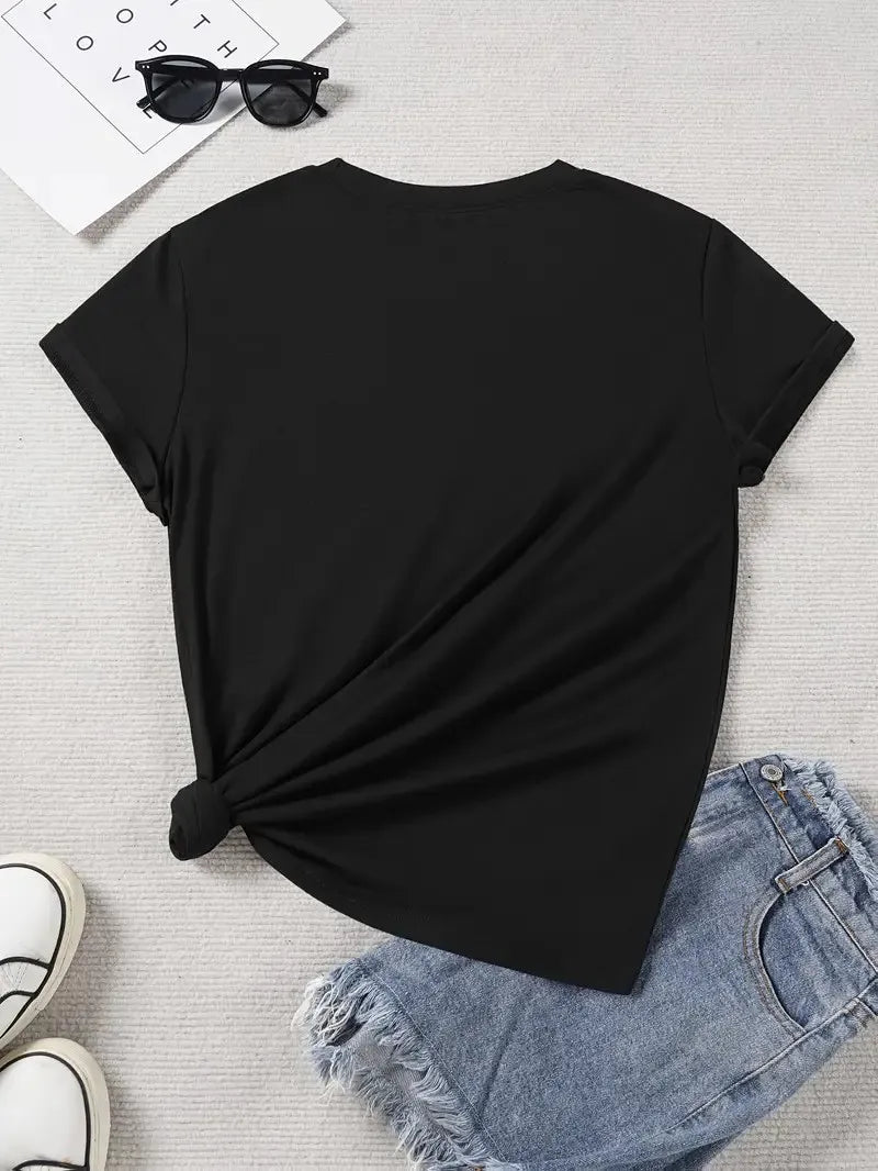 Women's T-shirt Fashion Ladies T-Shirts with Santa Hat and Korean Text Cute and Cozy Korean Style, Ideal for SpringSummer