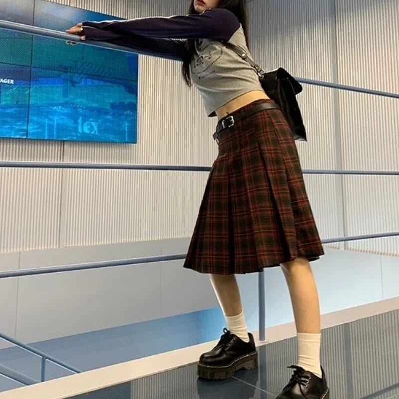Pleated Skirts Women Plaid Knee-length Autumn Korean Fashion Preppy Style All-match Casual Students Vintage Literary Low Waist